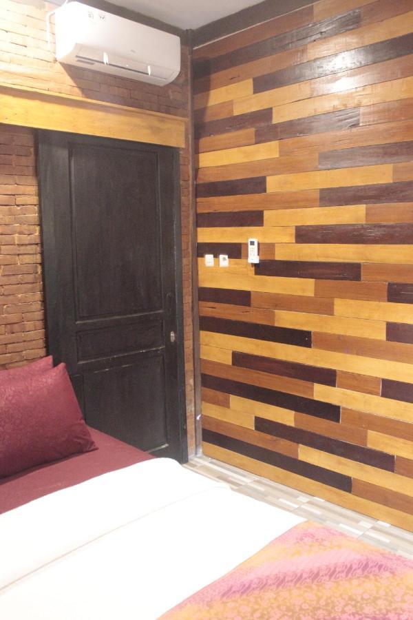 Grha Pawitra Trowulan Exterior foto